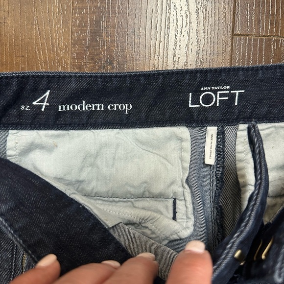 Ann Taylor Loft size 4 modern crop denim pants. Worn a few times. - Picture 2 of 3